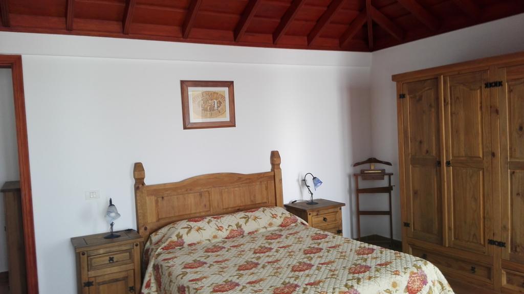 Casa Clara Guest House Фуенкалиенте де ла Палма Екстериор снимка